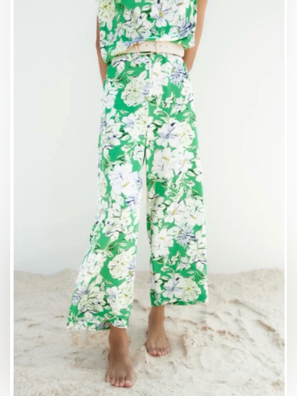 ZARA Green and White Floral Printed Garment